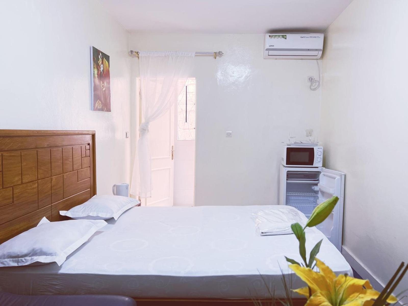 Residence Kane Diallo- Appartements Elegants Et Centraux A Dakar Exterior photo