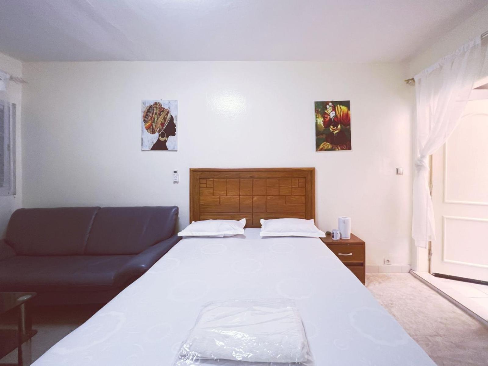 Residence Kane Diallo- Appartements Elegants Et Centraux A Dakar Exterior photo
