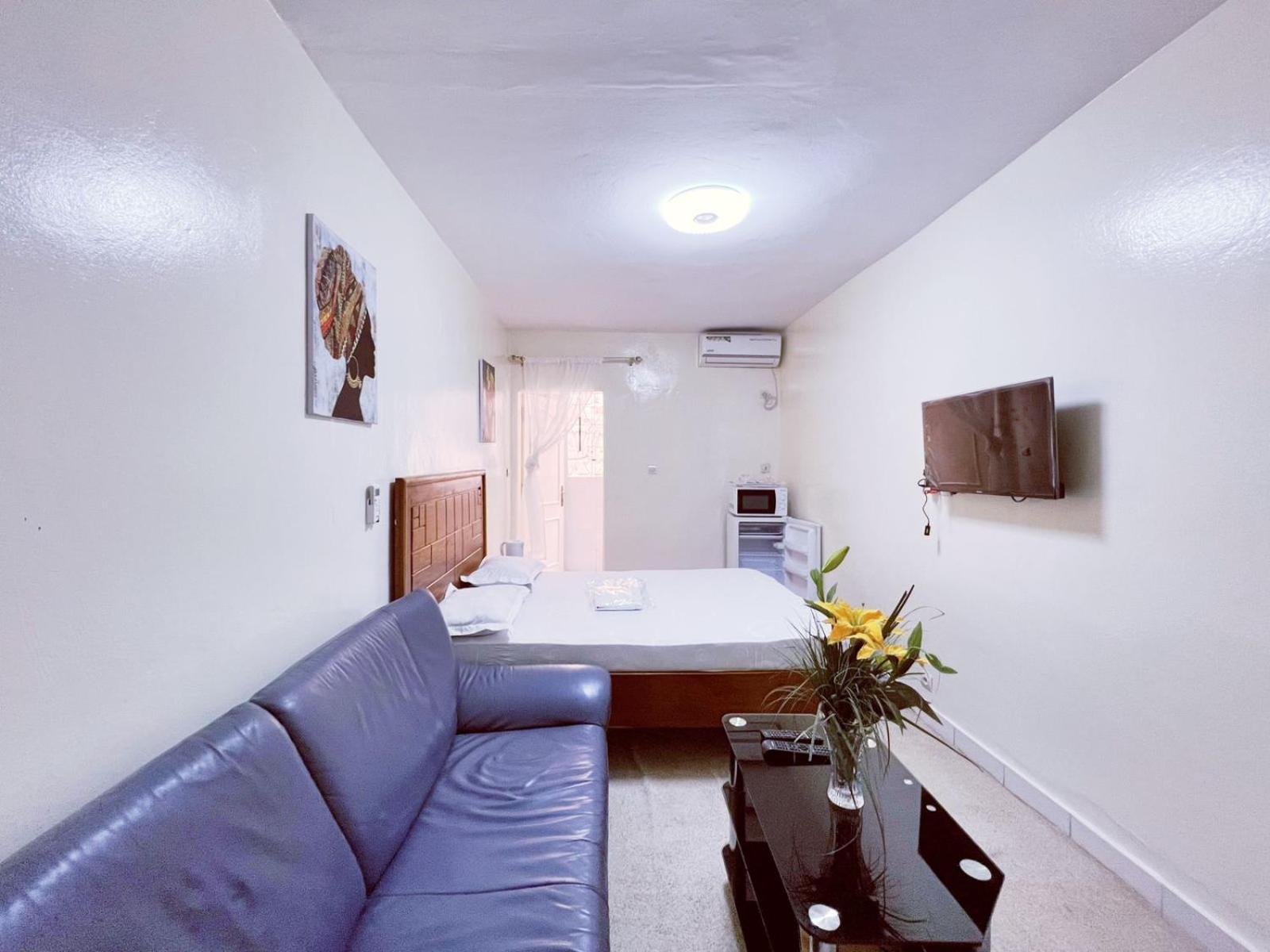 Residence Kane Diallo- Appartements Elegants Et Centraux A Dakar Exterior photo
